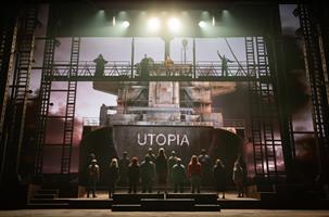 La Seine Musicale présente une production spectaculaire complète, mett