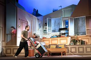 Après J'ai envie de toi et Une idée géniale, la nouvelle comédie écrit