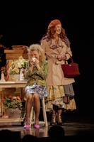 Inspirée du Barbier de Séville, Seuls mes cheveux sont gris est une co