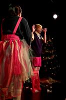 Deux comédiennes sur scène