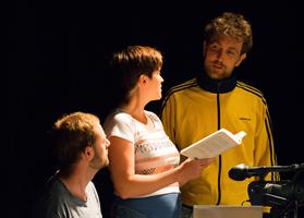 L'auteur et metteur en scène nous invite, le temps d’une soirée, dans 