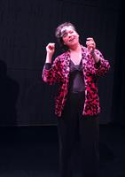 L'autrice nous raconte sa naissance sous X, son parcours de personne a