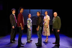 La zone indigo est un thriller d’anticipation qui suit un petit groupe