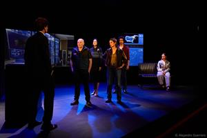 La zone indigo est un thriller d’anticipation qui suit un petit groupe