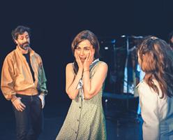 Été 1971, Marie-Claire, 16 ans, tombe enceinte. Bien que ce soit un cr