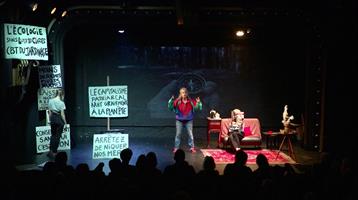 Révoltée dans les mots. Dans les faits, flemme de partager le magot ?