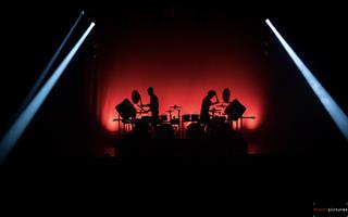 Préparez-vous pour une soirée inoubliable. À l’occasion de leurs 20 an