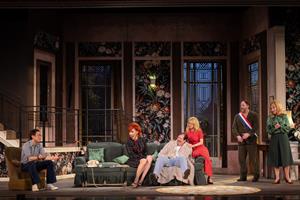 Les comédiens sur scène