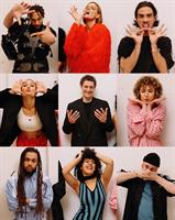 Neuf danseurs et danseuses, porteurs de leurs histoires et de leurs id