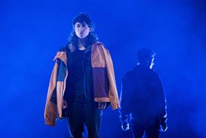 Rose est une ode à la vie empreinte d’humour et de tendresse.