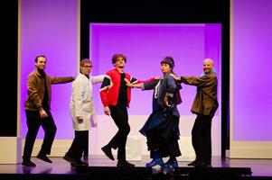 Créé dans le prolongement d’Et pendant ce temps Simone veille, ce spec