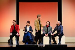 Créé dans le prolongement d’Et pendant ce temps Simone veille, ce spec