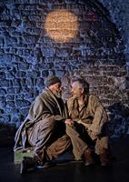 Avec sa langue ciselée et puissante, Keene nous emmène dans un voyage 