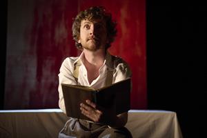 Pour la première fois sur scène, retrouvez l’un des plus grands romans