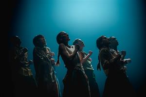 L’euphorie contagieuse de la Shechter II dans un ballet digne d’un clu