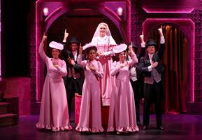 La comédie musicale de Broadway, récompensée de 4 Tony Awards (dont ce