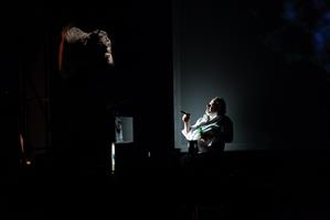 Ce spectacle hybride et troublant va à la rencontre de jeunes toreros 