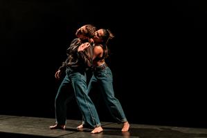 Dans un double programme flamboyant, le Festival Paris l’été célèbre l