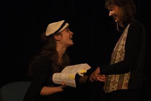 Deux femmes qui lisent