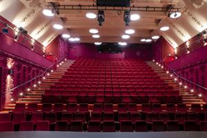 Intérieur théâtre 