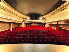 PrésentationÀ l'origine, en 1860, le Théâtre ouvre ses portes sous