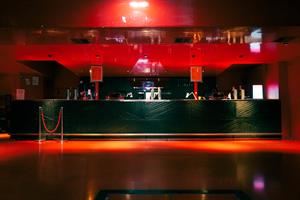 Accueil du publicLa Cigale est un théâtre à l'italienne de 900 pla