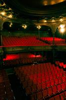 Accueil du publicLa Cigale est un théâtre à l'italienne de 900 pla