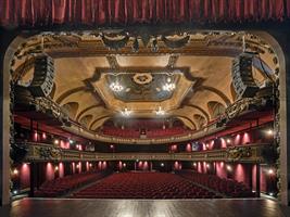 Un lieu mythiqueSitué juste aux pieds du quartier de Montmartre, l
