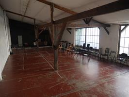 Par une programmation exigeante, ouverte et pluridisciplinaire (théâ