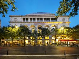 Histoire du lieuA l’origine, le Châtelet était un château fort qui