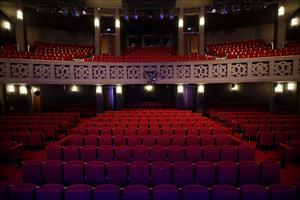 Historique du lieuL’histoire du théâtre de la Tour Eiffel est reli