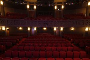 Historique du lieuL’histoire du théâtre de la Tour Eiffel est reli