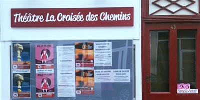 Né en juillet 2016, La Croisée des Chemins est un petit théâtre intimi