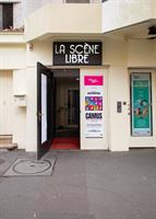 L'entrée se trouve juste à coté du hall principal du Théâtre Libre, el