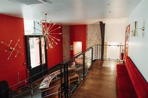 Deux salles, flambant neuves, au 34 rue Richer, accolées aux Folies Be