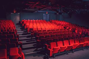 Deux salles, flambant neuves, au 34 rue Richer, accolées aux Folies Be