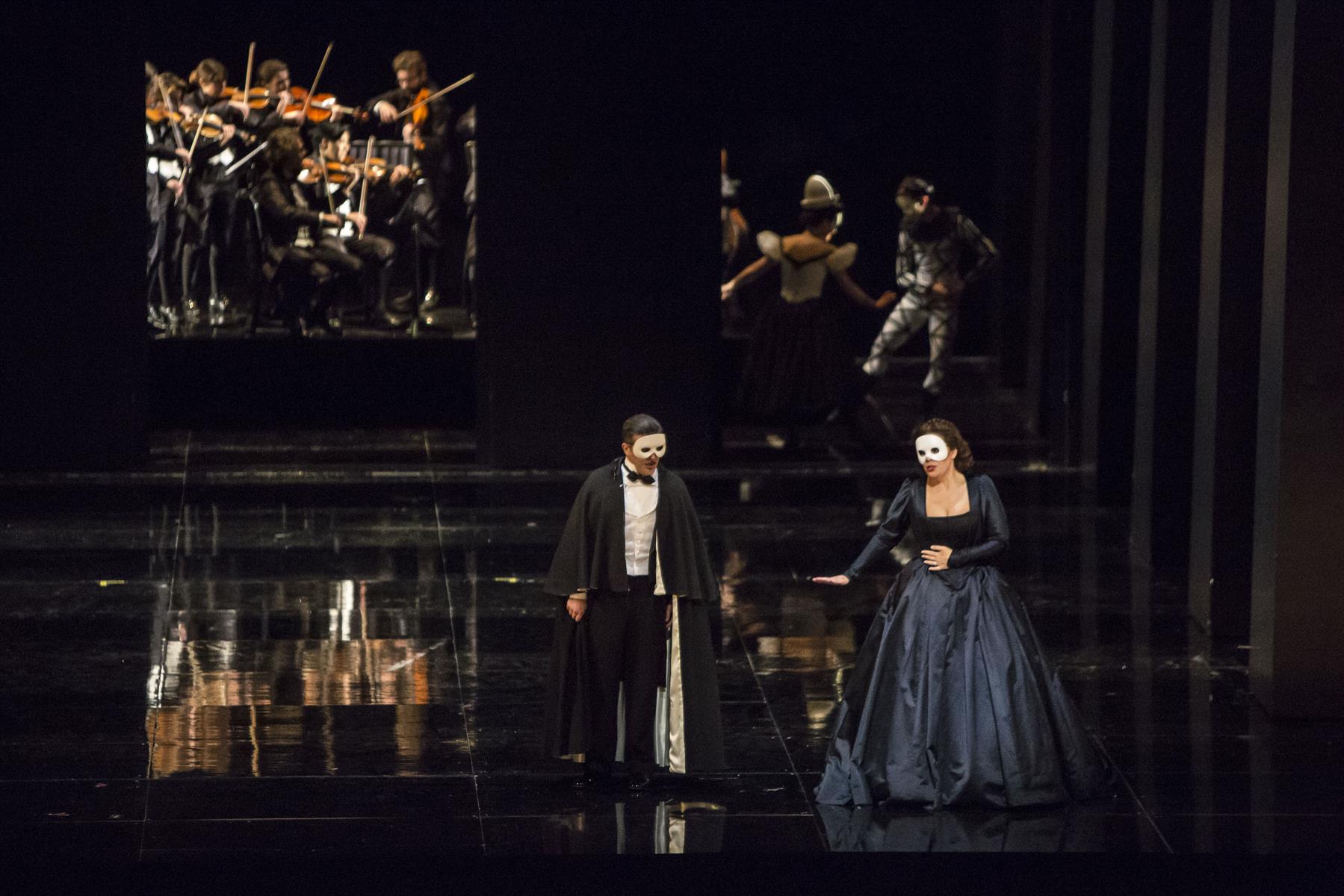 Un bal masqué - Opéra Bastille | THEATREonline