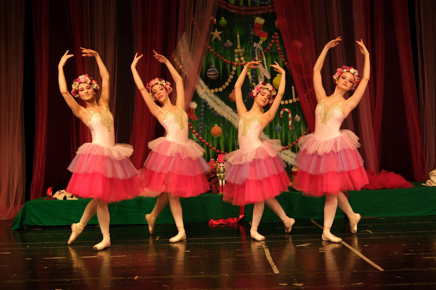 Le Monde Magique de Casse-Noisette - La Scène Parisienne | THEATREonline