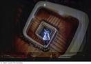 Alice dans l''escalier